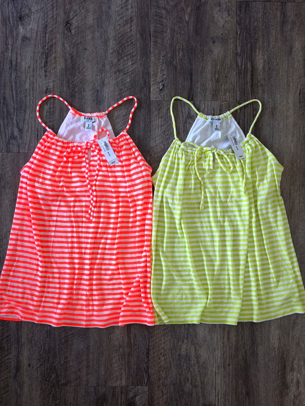 NWT Women's Flowy Tanks w/ Built-in Bra